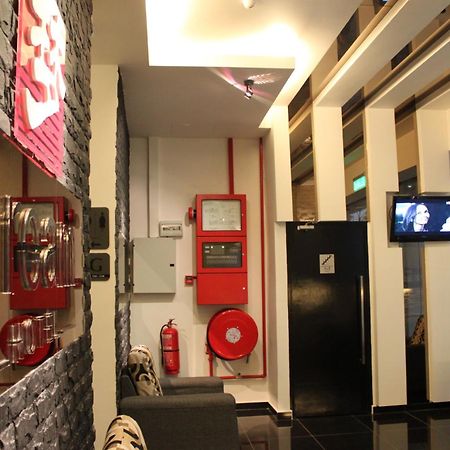 Dream Hotel Klang Extérieur photo