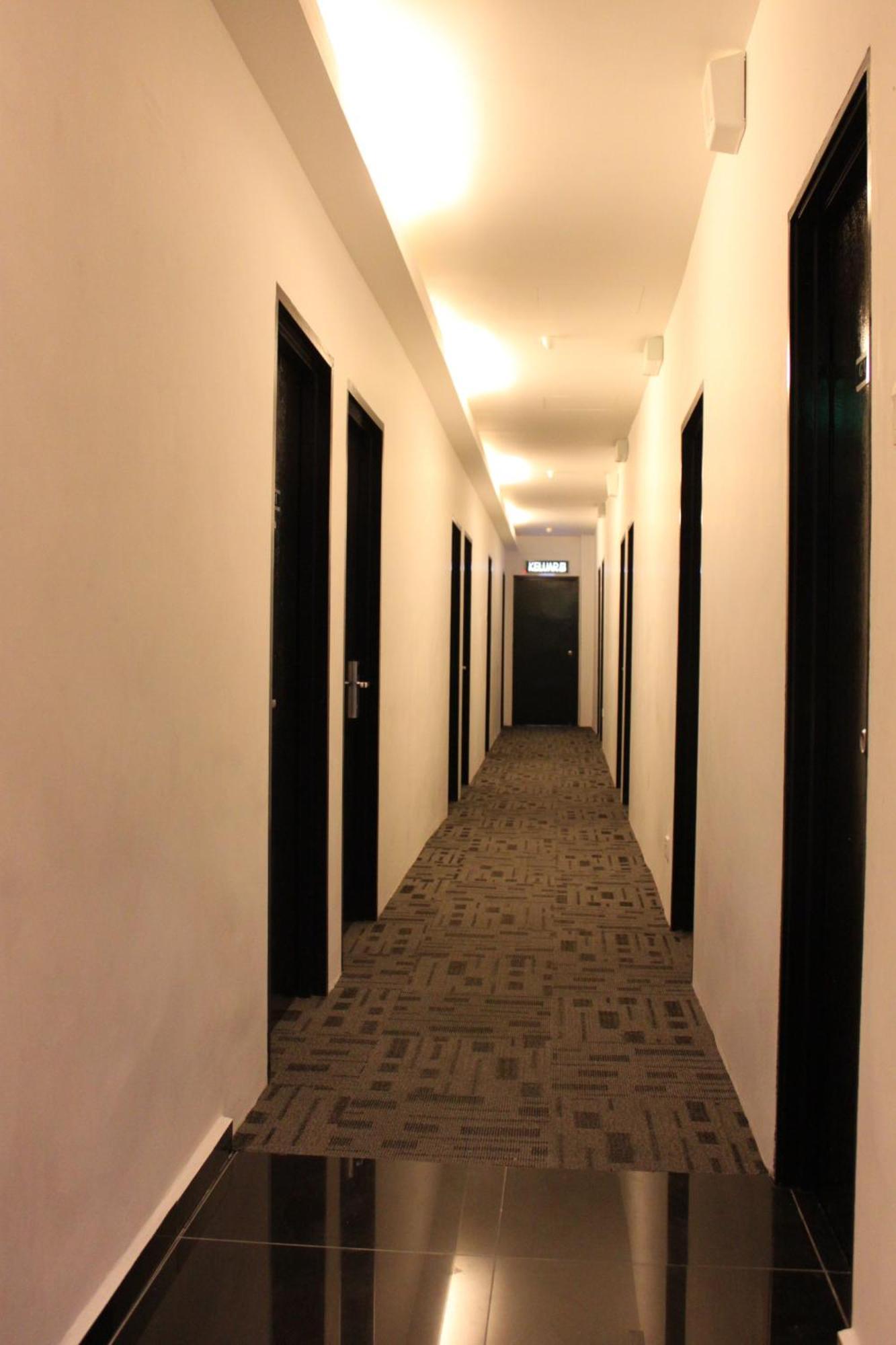 Dream Hotel Klang Extérieur photo