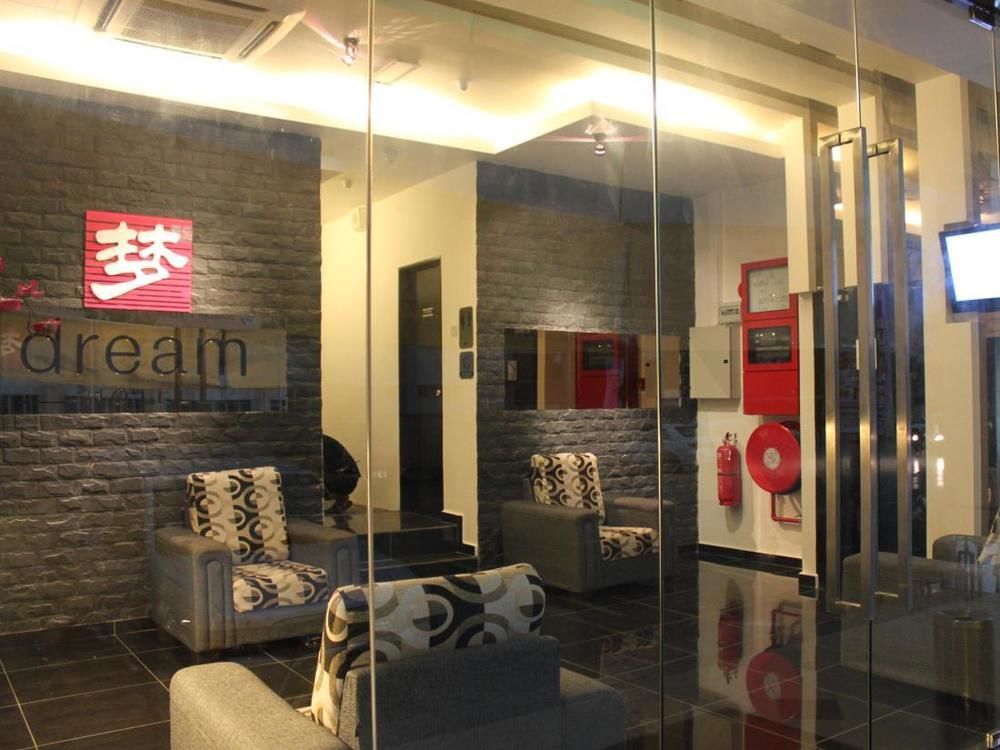 Dream Hotel Klang Extérieur photo