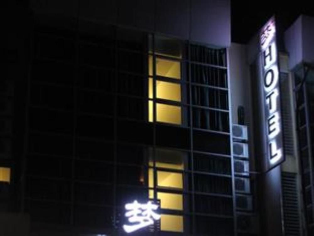 Dream Hotel Klang Extérieur photo